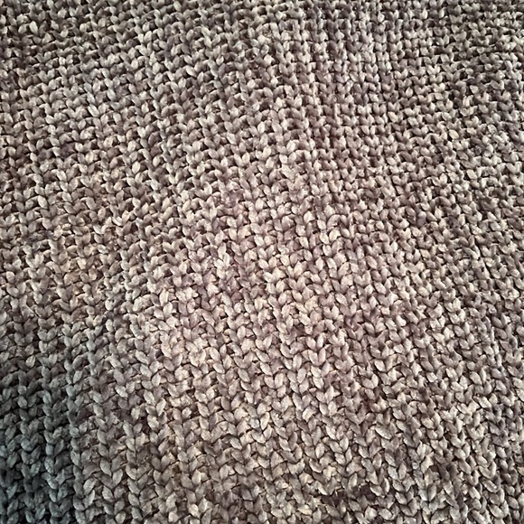 Reversible Grey Sweater - Picture 2 of 4
